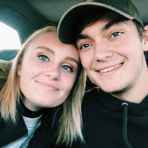 Meet your Posher, Leslie